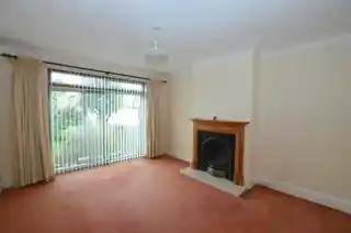 25 Alton Gardens, photo 4