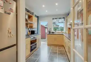 25 Angus Drive, photo 4