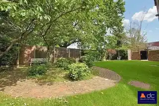 25 Barnetts Court, photo 3