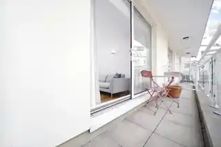 25 Carlyle Court, photo 3