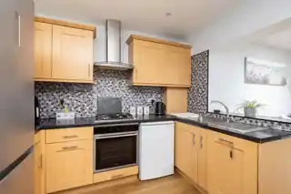 25 Charminster Road, photo 4