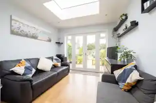 25 Charminster Road, photo 3