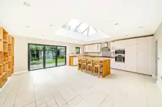 25 Crane Avenue, photo 2
