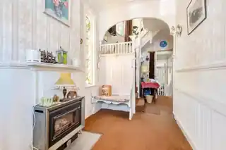 25 Fernleigh Road, photo 3