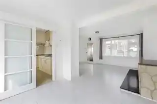 25 Garthland Drive, photo 2