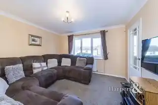 25 Gattons Way, photo 3