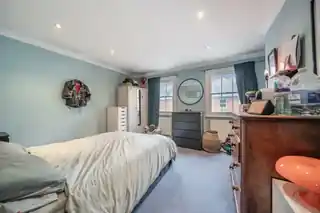 25 Goodhall Street, photo 4