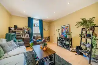 25 Goodhall Street, photo 3