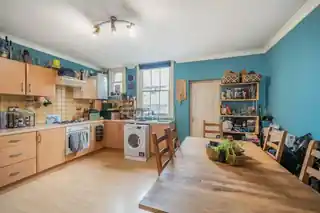 25 Goodhall Street, photo 2