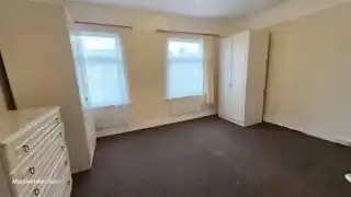 25 Grosvenor Road, photo 3