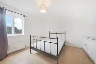 25 Hewison Street, photo 4