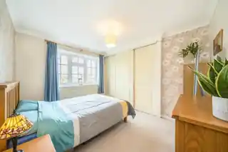 25 Inigo Jones Road, photo 4