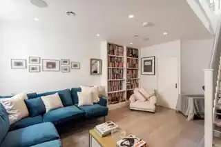 25 Lawrence Street, photo 3