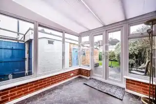 25 Lee Road, photo 4
