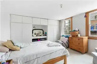 25 Montford Place, photo 4