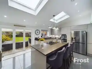 25 Orchard Avenue, photo 2