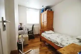 25 Ratcliff Road, photo 3