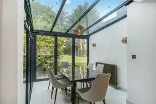 25 Tintagel Drive, photo 3