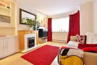 25 Warkworth Gardens, photo 2