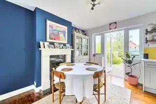 25 Windermere Road, photo 3