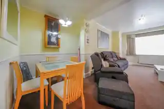 25 Windsor Road, photo 4