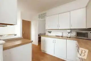 250 Corbets Tey Road, photo 4