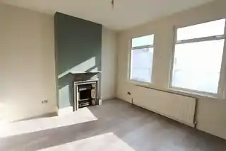 250 Langham Road, photo 3