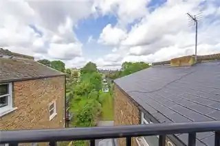 252 Friern Road, photo 3