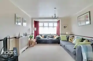 254 Botwell Lane, photo 3