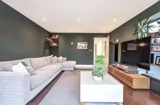 255 Ridge Road, photo 2