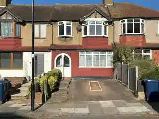 256 Empire Road, photo 2