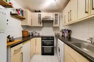 256 Weedington Road, photo 2