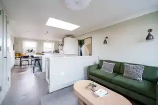 25A Dalling Road, photo 3