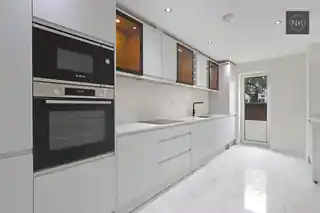 25A Elmhurst Drive, photo 3