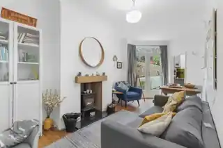 25A Macdonald Road, photo 4