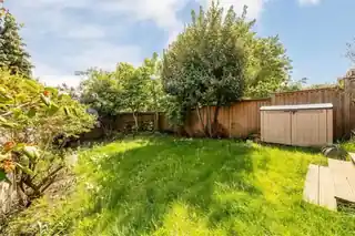 25A Mycenae Road, photo 4