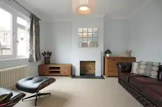 25B Abbeville Road, photo 3