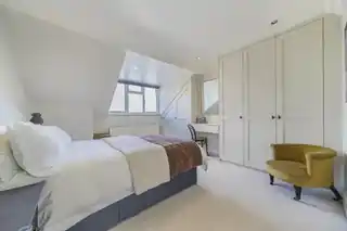 25C Marmora Road, photo 3