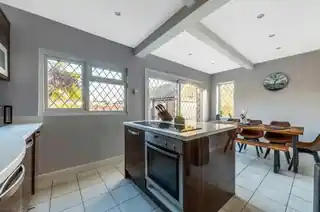 26 Arcadian Close, photo 2