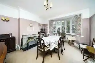 26 Barnet Way, photo 2