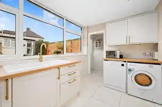 26 Berwick Crescent, photo 3