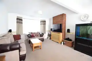 26 Cecil Road, photo 2