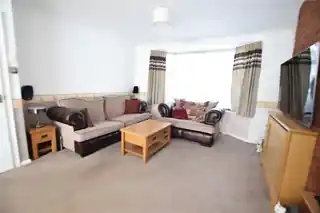 26 Cecil Road, photo 3