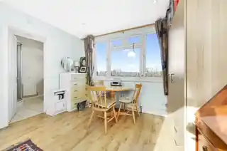 26 Claigmar Gardens, photo 4