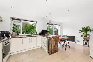 26 Colby Road, photo 3