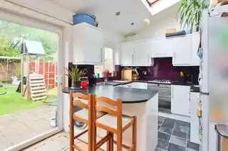26 Cromwell Avenue, photo 3