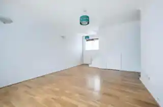26 Denton Close, photo 3