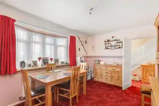 26 Eaton Close, photo 3