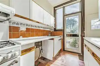 26 Hawthorn Avenue, photo 2
