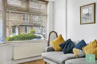 26 Landseer Road, photo 3